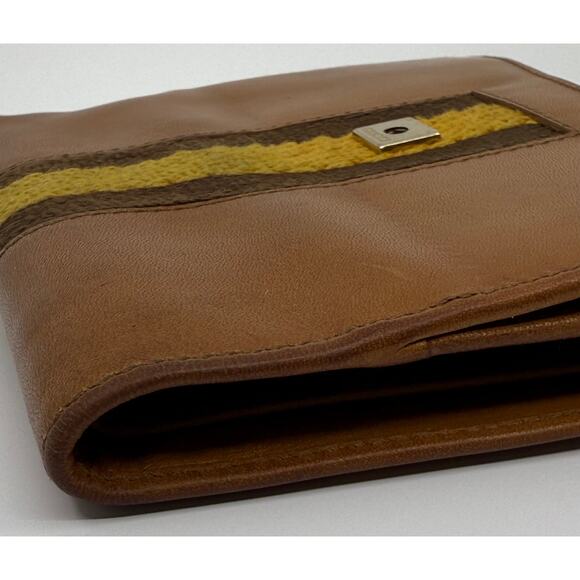 Authentic Gucci Vintage Leather Bifold Wallet with Web Stripe Detail - Picture 7 of 16